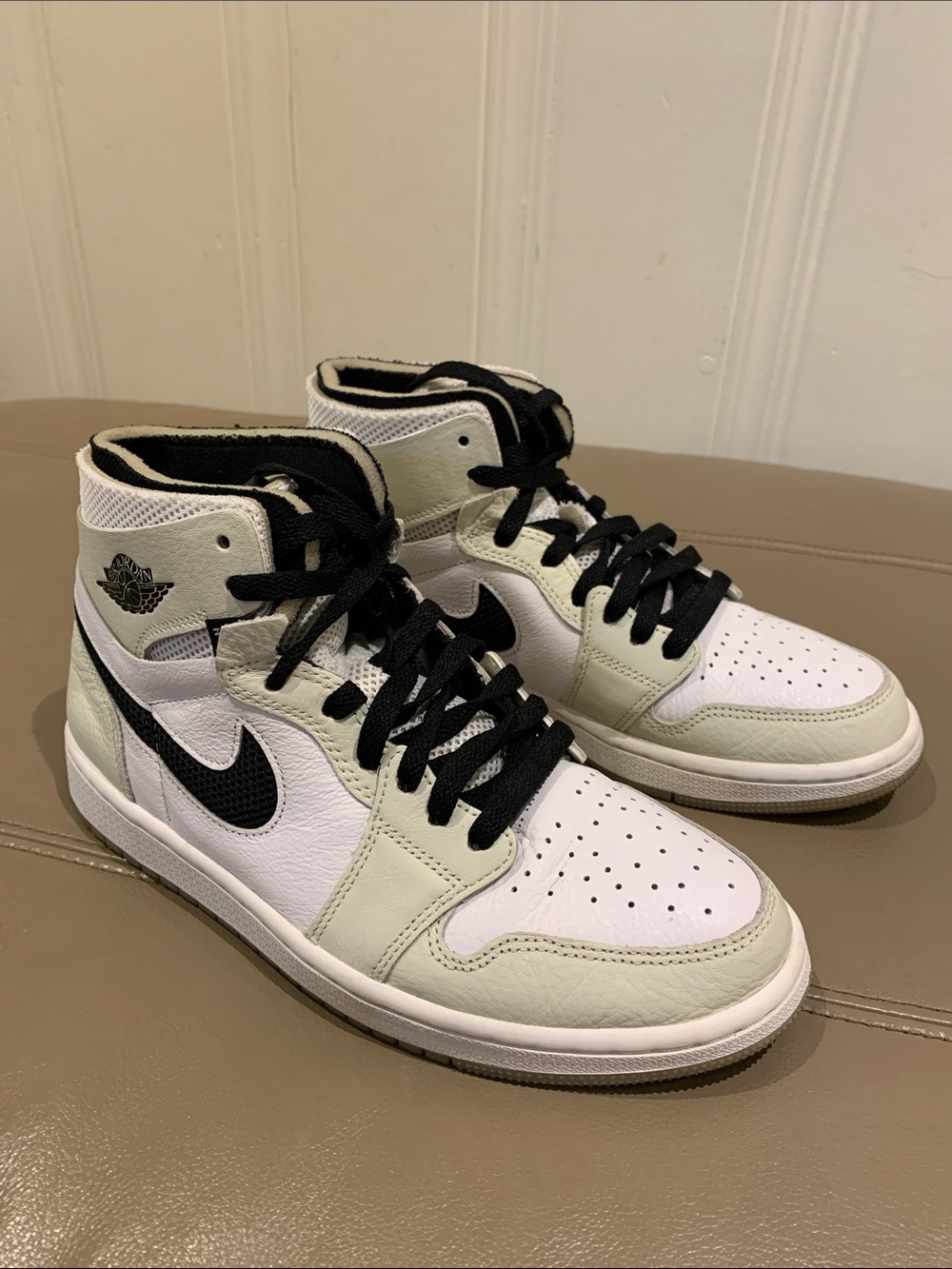 Women’s Air Jordan 1 High Zoom Comfort ‘Light Bone’